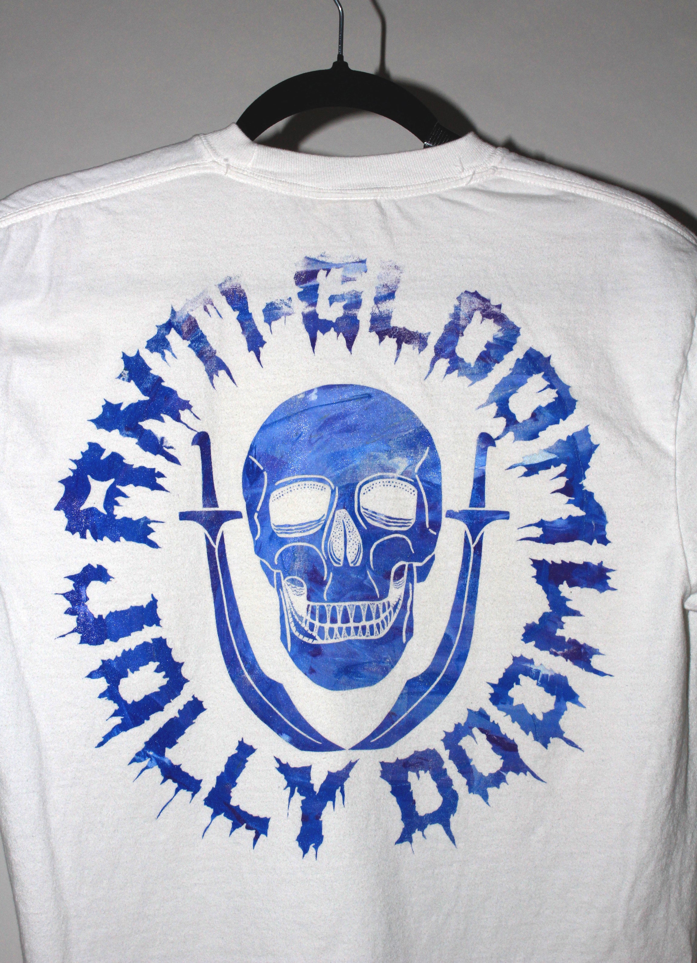 Anti-Gloom White M